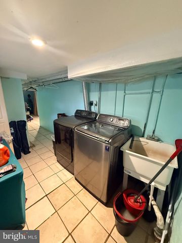 4027 VERNON RD, Drexel Hill, PA 19026