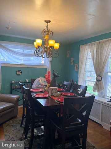 4027 VERNON RD, Drexel Hill, PA 19026