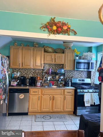 4027 VERNON RD, Drexel Hill, PA 19026