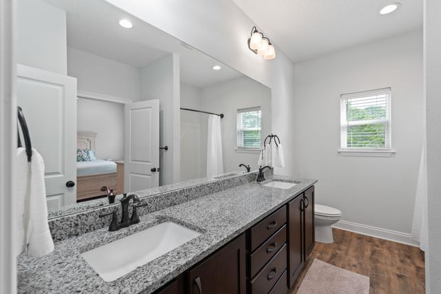 1712 Sound Haven Court Court, Navarre, FL 32566