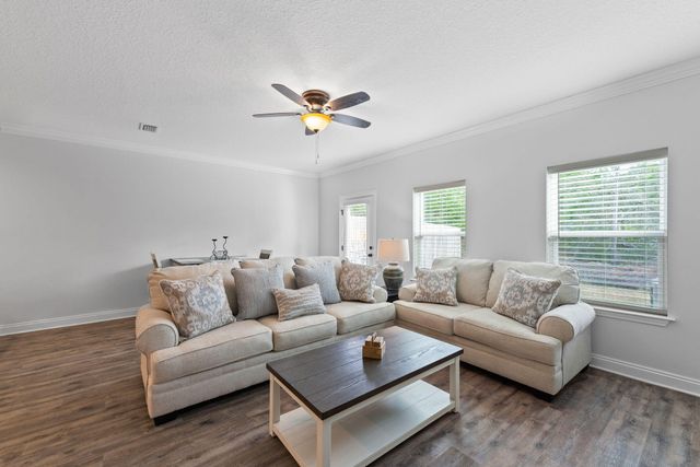 1712 Sound Haven Court Court, Navarre, FL 32566