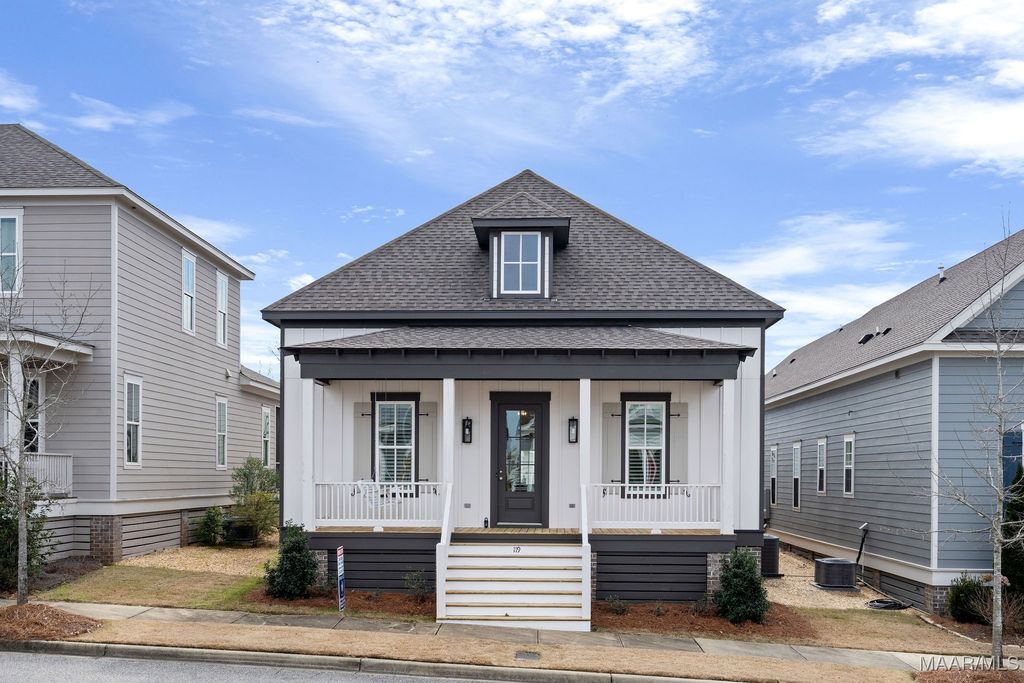 119 Forest Glen Drive, Pike Road, AL 36064