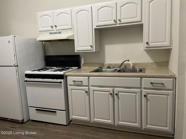 1313 S Floyd St, Louisville, KY 40208