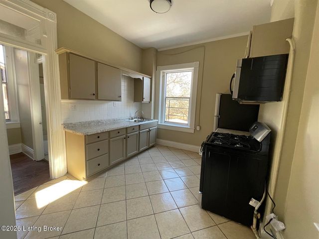 1313 S Floyd St, Louisville, KY 40208