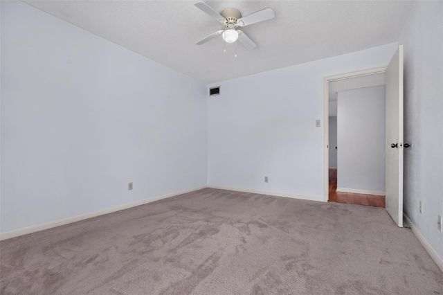 700 Thicket Lane 304, Houston, TX 77079