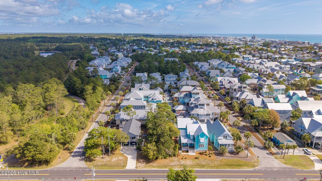 Image 10 of property listing at 1307 Croaker Lane, Carolina Beach, NC 28428