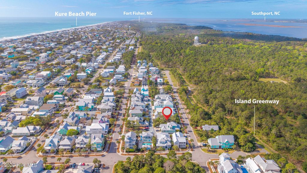 Image 12 of property listing at 1307 Croaker Lane, Carolina Beach, NC 28428