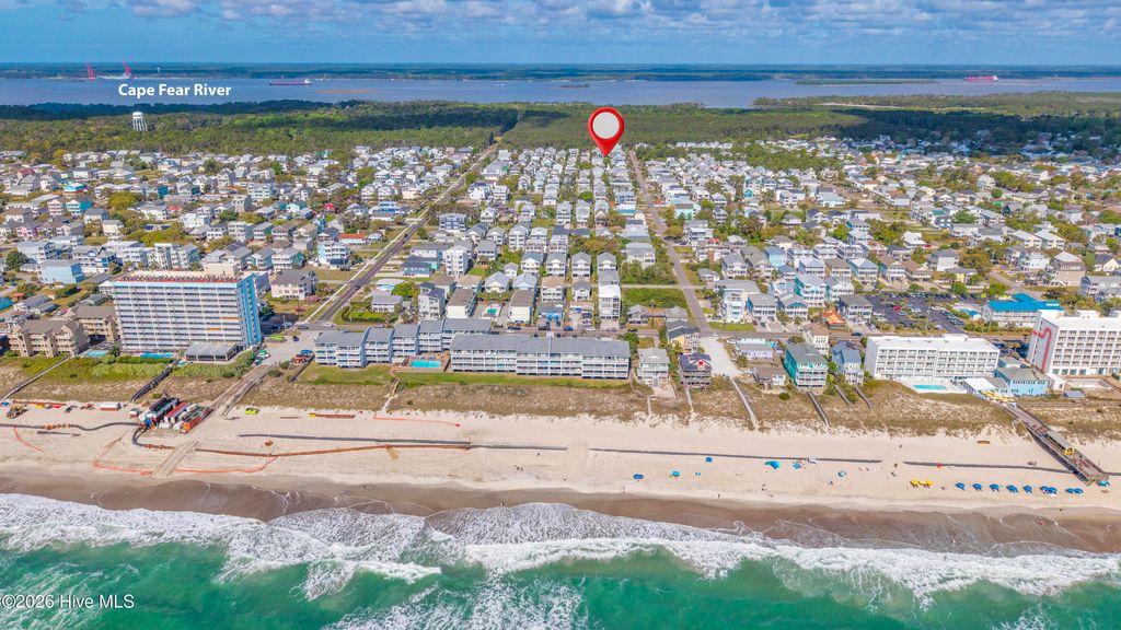 Image 2 of property listing at 1307 Croaker Lane, Carolina Beach, NC 28428