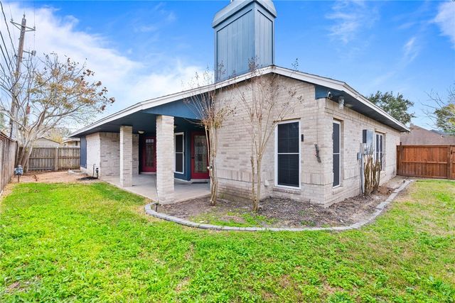 4534 Megal Dr, Corpus Christi, TX 78413