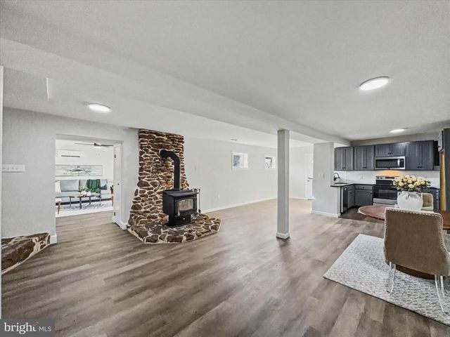 303 YORK RD, New Cumberland, PA 17070