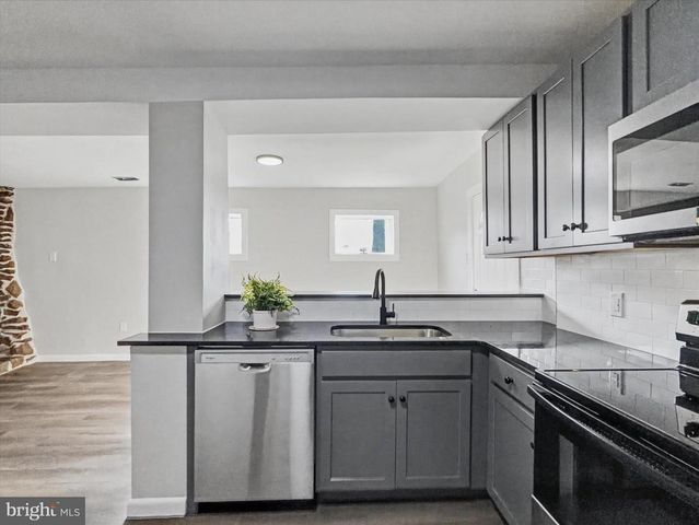 303 YORK RD, New Cumberland, PA 17070