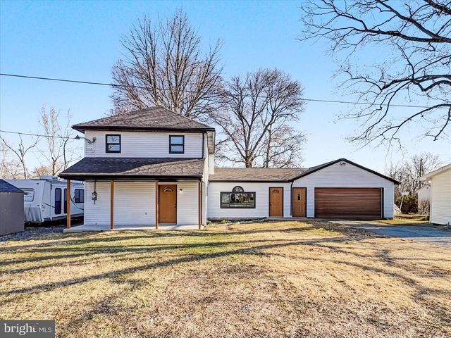 303 YORK RD, New Cumberland, PA 17070