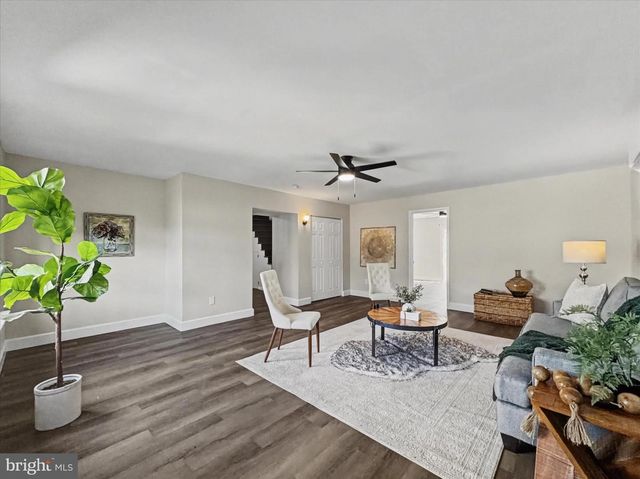 303 YORK RD, New Cumberland, PA 17070