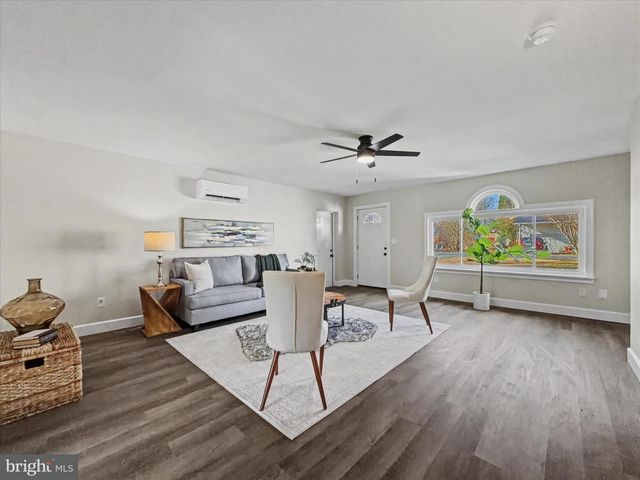 303 YORK RD, New Cumberland, PA 17070