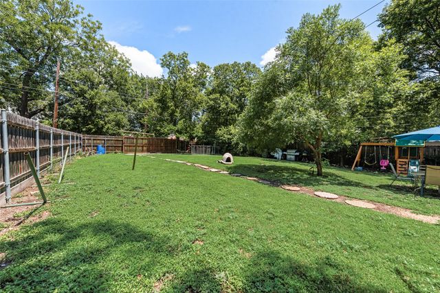 3418 La Verne Avenue, Dallas, TX 75227