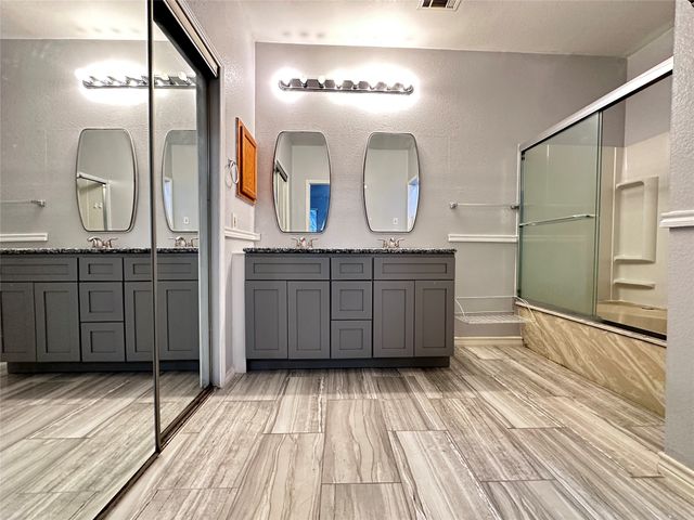 1422 Beckwith Drive, Arlington, TX 76018