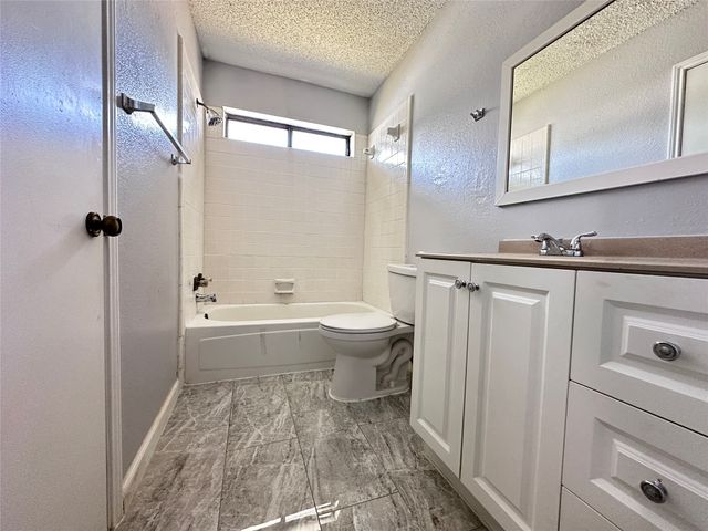 1422 Beckwith Drive, Arlington, TX 76018