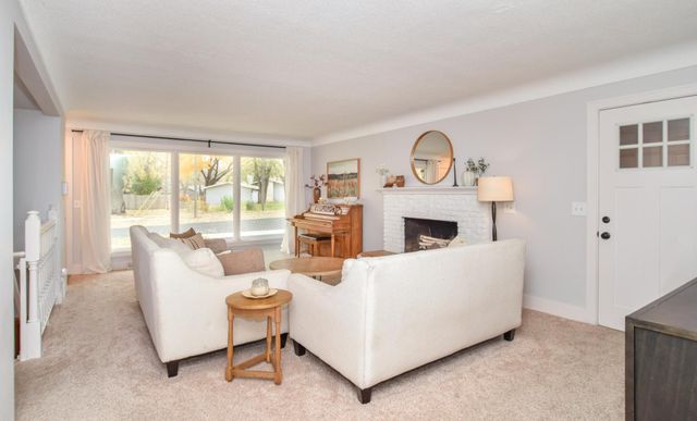 7607 53rd Avenue N, New Hope, MN 55428