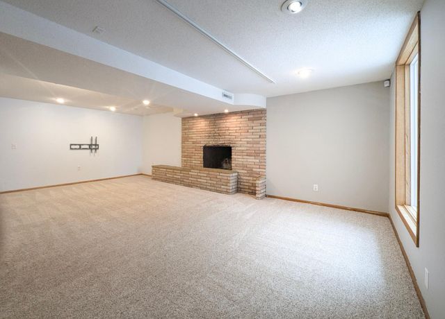 7607 53rd Avenue N, New Hope, MN 55428