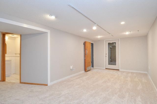 7607 53rd Avenue N, New Hope, MN 55428