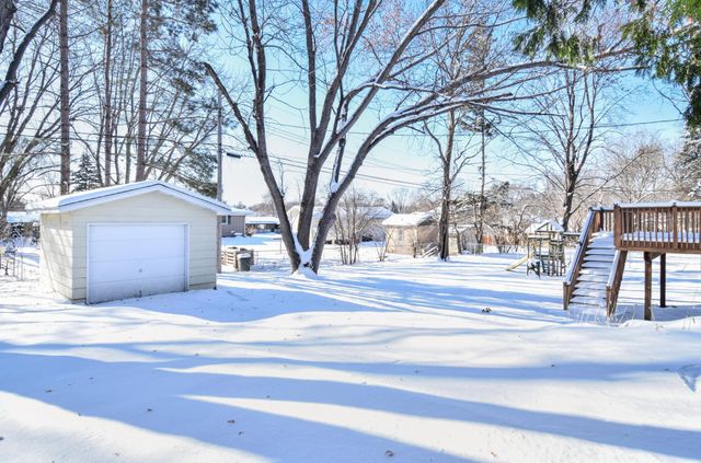 7607 53rd Avenue N, New Hope, MN 55428