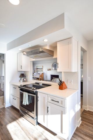 7607 53rd Avenue N, New Hope, MN 55428