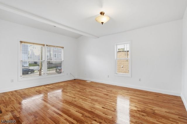 118 W 2Nd St, Clifton City, NJ 07011