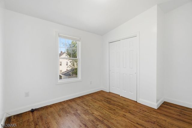 118 W 2Nd St, Clifton City, NJ 07011