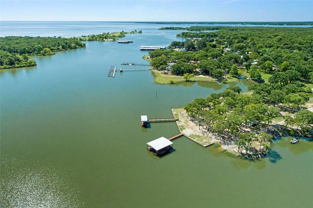 101 Friendship Circle, West Tawakoni, TX 75474