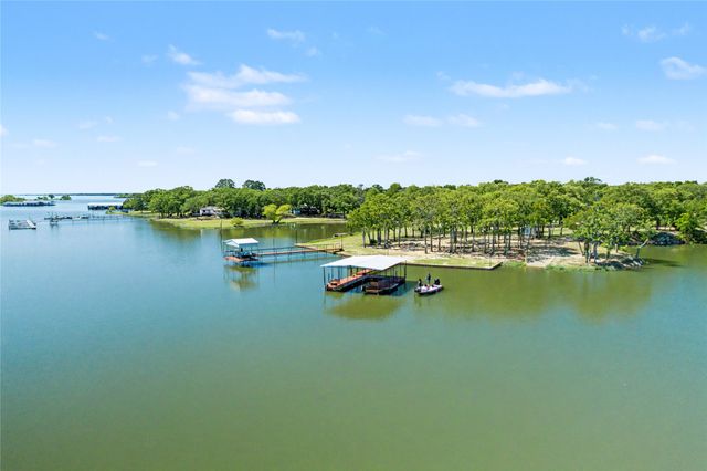101 Friendship Circle, West Tawakoni, TX 75474