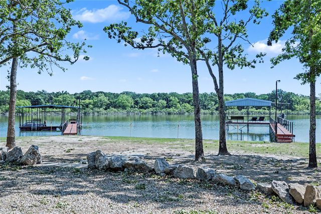 101 Friendship Circle, West Tawakoni, TX 75474