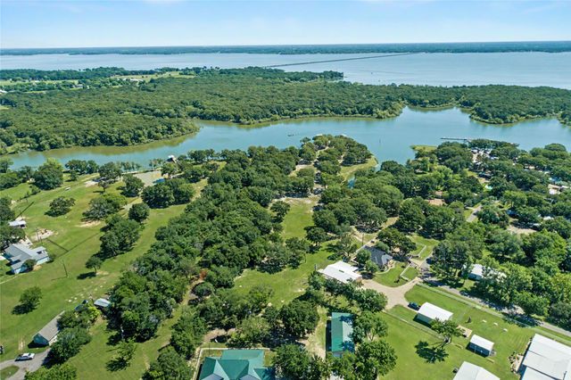 101 Friendship Circle, West Tawakoni, TX 75474