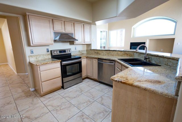 11119 N Desert Flower Drive, Oro Valley, AZ 85737