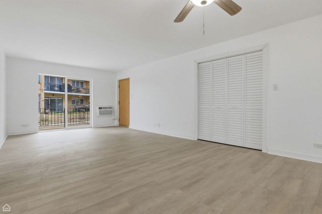 10300 S Pulaski Road 110A, Oak Lawn, IL 60453