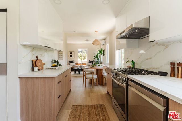 655 N La Fayette Park Place, Los Angeles, CA 90026