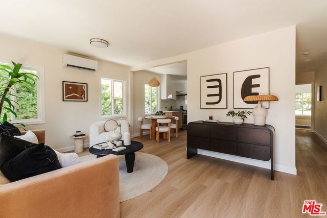 655 N La Fayette Park Place, Los Angeles, CA 90026