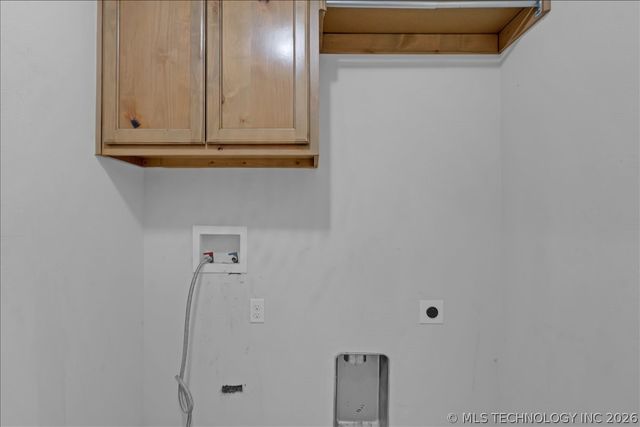1110 E 146th Court S, Glenpool, OK 74033