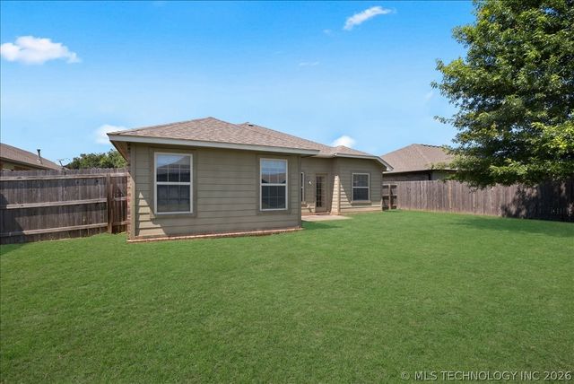 1110 E 146th Court S, Glenpool, OK 74033