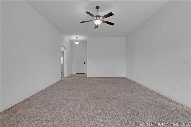 1110 E 146th Court S, Glenpool, OK 74033