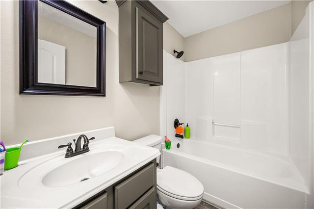 235 ELAINE Road, Dry Prong, LA 71423