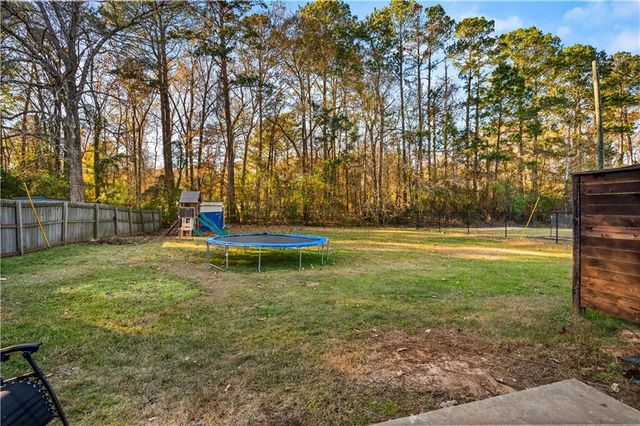 235 ELAINE Road, Dry Prong, LA 71423