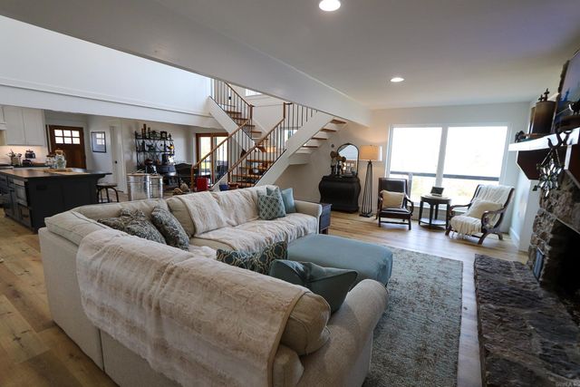 314 View Drive, Shirley, AR 72153