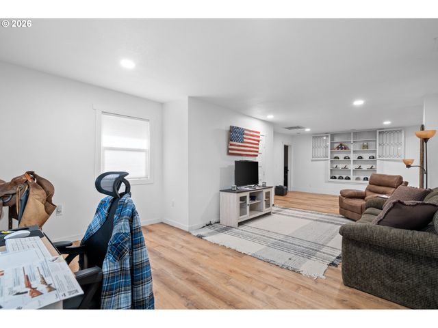 105 ARCADE St, Lexington, OR 97839