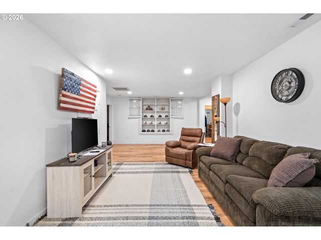 105 ARCADE St, Lexington, OR 97839