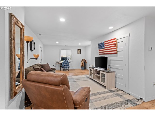 105 ARCADE St, Lexington, OR 97839