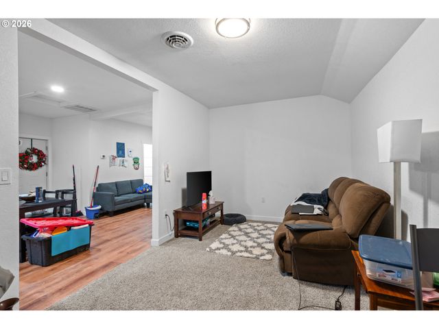 105 ARCADE St, Lexington, OR 97839