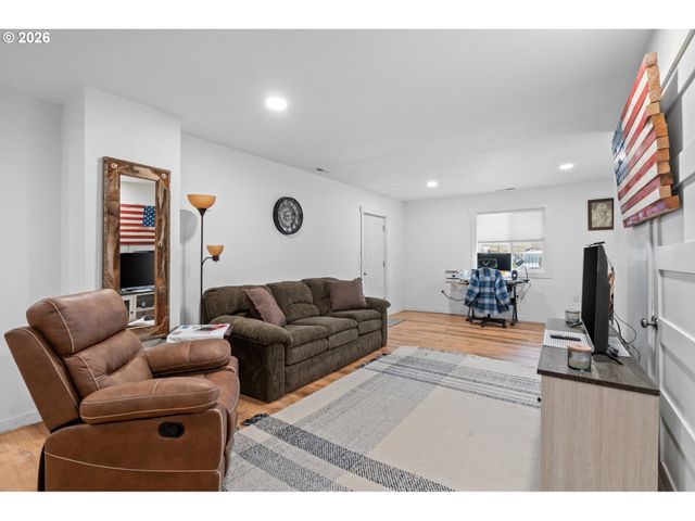 105 ARCADE St, Lexington, OR 97839