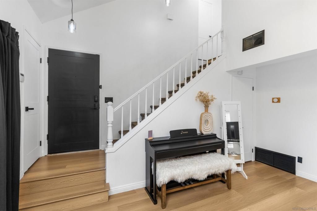 321 Windy Ln, Vista, CA 92083 — photo 5