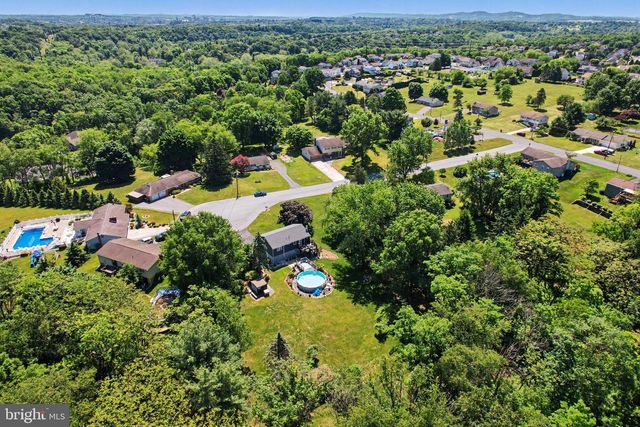 1560 SELTZER CT, Mechanicsburg, PA 17050