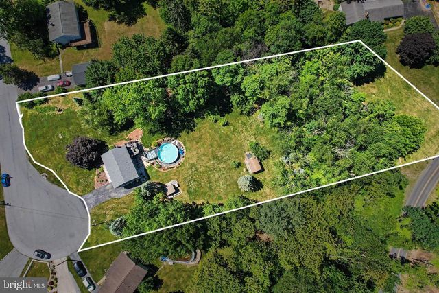 1560 SELTZER CT, Mechanicsburg, PA 17050